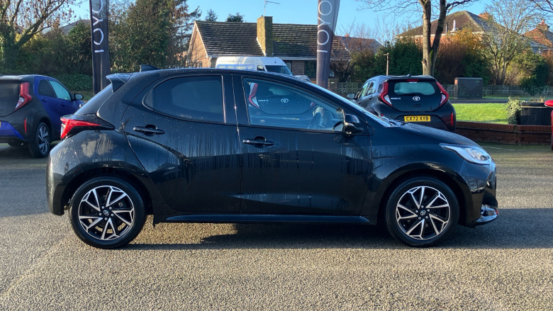 Toyota Yaris 1.5 Hybrid Design 5dr CVT Hybrid Hatchback